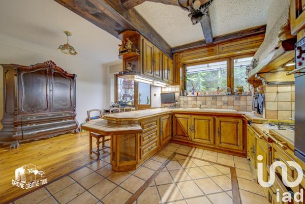 Maison traditionnelle 8 pièces de 198 m² à Fontoy (57650)