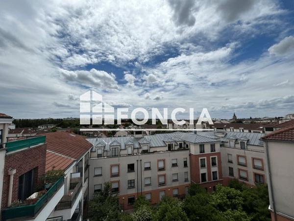 Location Appartement 3 pièces 65.3 m² - 6 RUE ROGER SALENGRO Neuilly Sur Marne 93330