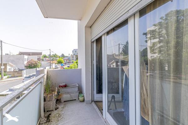 Appartement 265 500 € Bordeaux 3 p 81 m² DPE E
