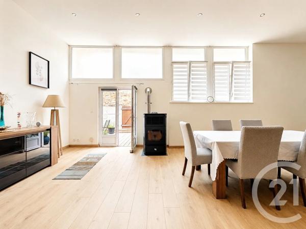 Maison à vendre  6 pièces - 141 m 2   CHATELAUDREN  - 22