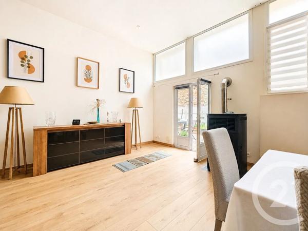 Maison à vendre  6 pièces - 141 m 2   CHATELAUDREN  - 22