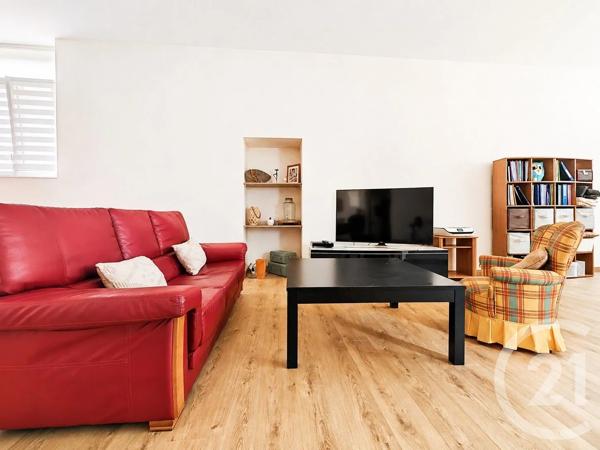Maison à vendre  6 pièces - 141 m 2   CHATELAUDREN  - 22