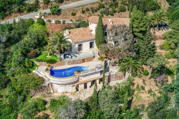Villa provençale vue mer panoramique - Domaine sécurisé