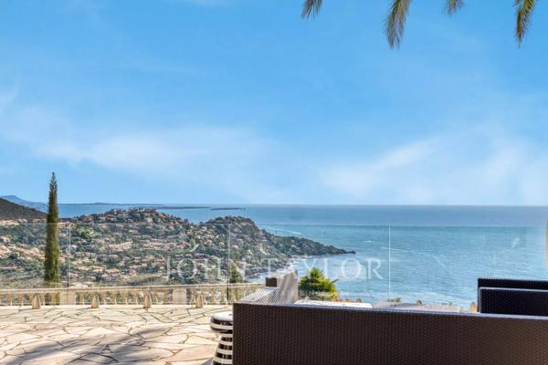 Villa provençale vue mer panoramique - Domaine sécurisé