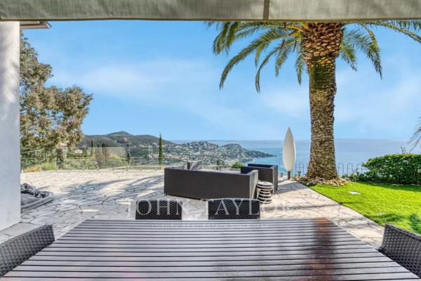 Villa provençale vue mer panoramique - Domaine sécurisé