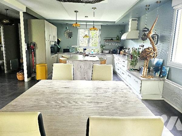 Maison 123 m² - sous-sol– 4 ch – Terrain 1300 m² – DPE C