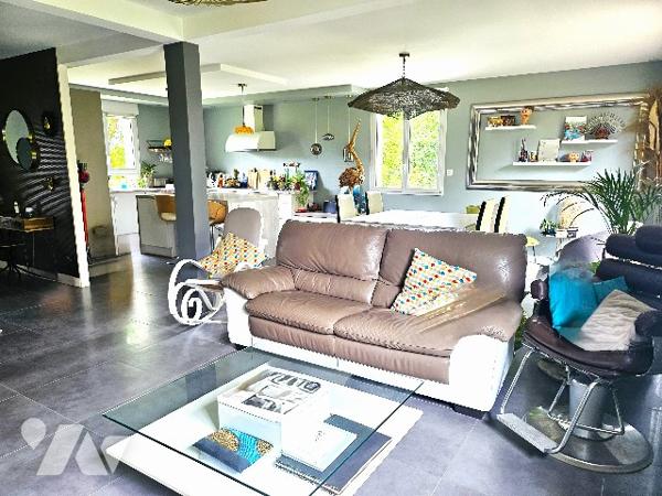 Maison 123 m² - sous-sol– 4 ch – Terrain 1300 m² – DPE C