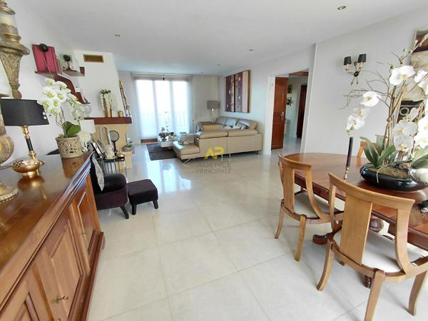 Montigny - 4 CHAMBRES €425 000 ** - Référence 1982