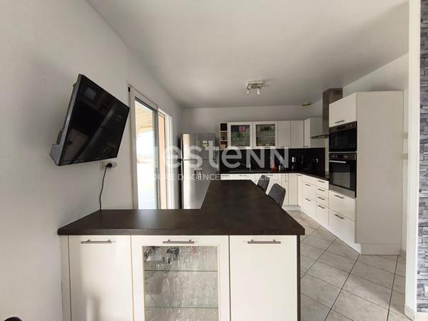 A vendre - Maison familiale et terrain constructible - Centre de Vihiers - D6068