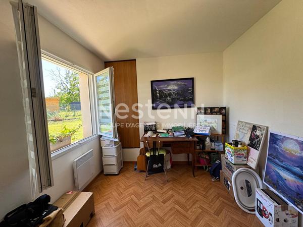A vendre - Maison familiale et terrain constructible - Centre de Vihiers - D6068