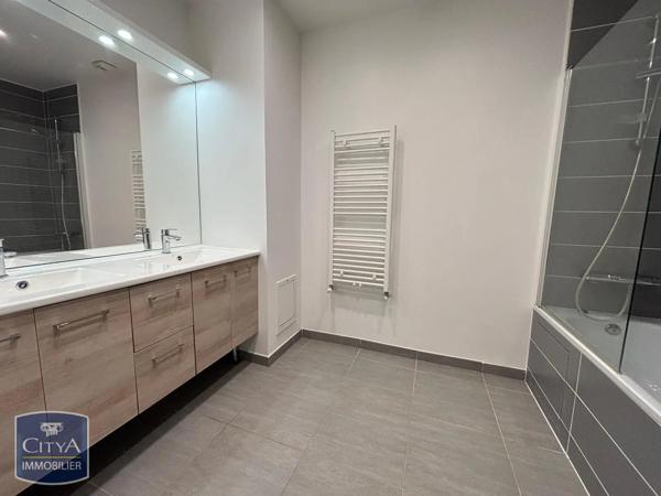 Appartement à louer 3 pièces 79.67m²