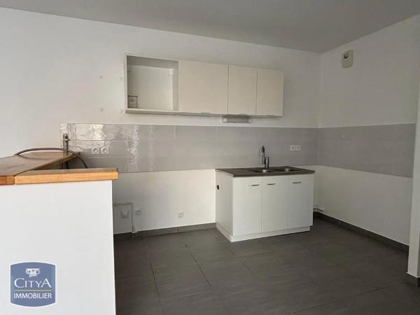 Appartement à louer 3 pièces 79.67m²