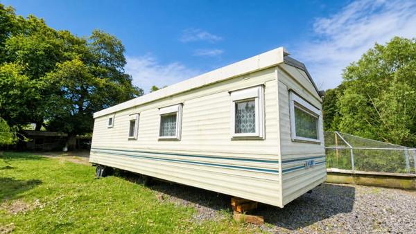 Terrain de loisirs avec Mobil-home 6 couchages BAUGE EN ANJOU (49)