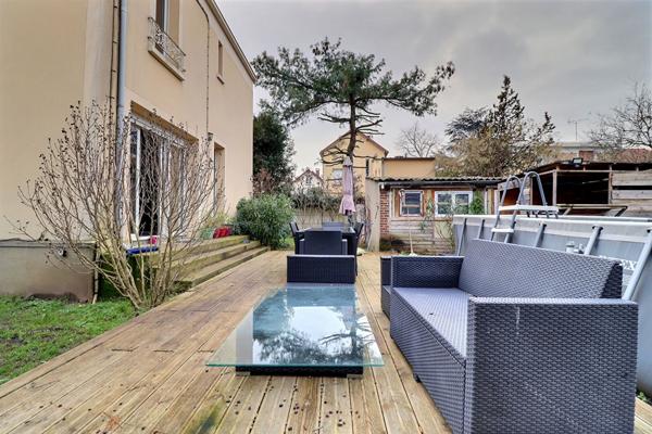 Maison Colombes 4 pièce(s) 140 m2