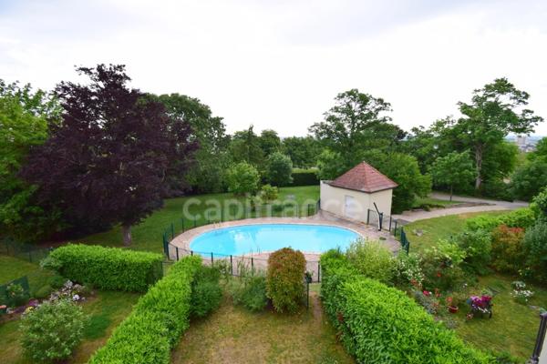 Appartement à louer 3 pièces de 83 m2 DIJON (21) quartier haut EIFFEL , balcon, cave, parking