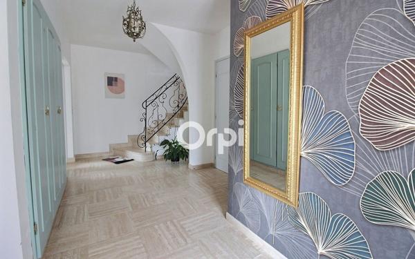 Maison à vendre    6 pièces • 180 m2 Grigny