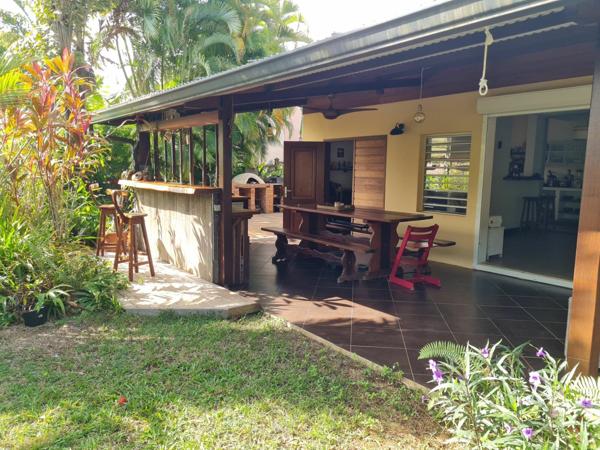 Maison à vendre    5 pièces • 243 m2 Cayenne