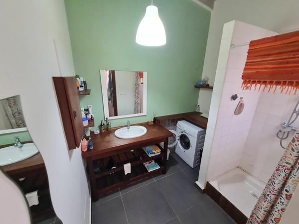 Maison à vendre    5 pièces • 243 m2 Cayenne