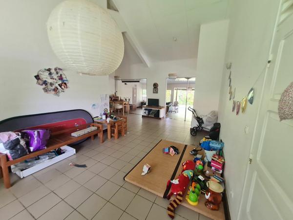 Maison à vendre    5 pièces • 243 m2 Cayenne