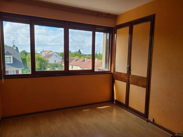 Nouveau : Appartement Fontenay Le Fleury 3 pièce(s)