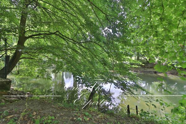 Yerres (91330) TERRAIN D'EXCEPTION