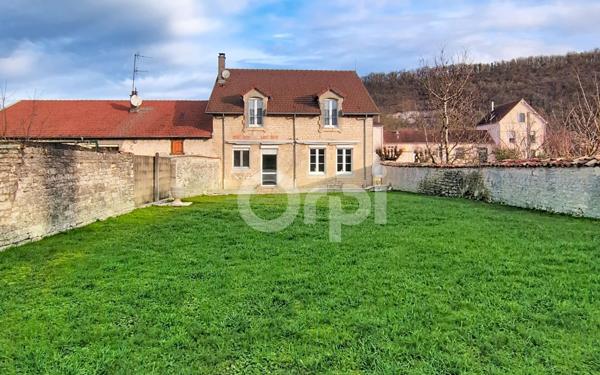 Maison à vendre    7 pièces •  Froncles