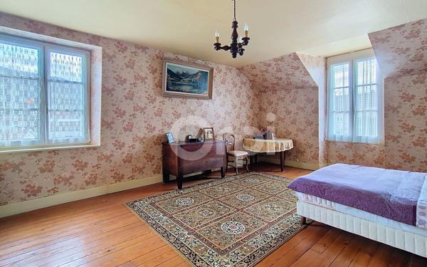 Maison à vendre    7 pièces •  Froncles