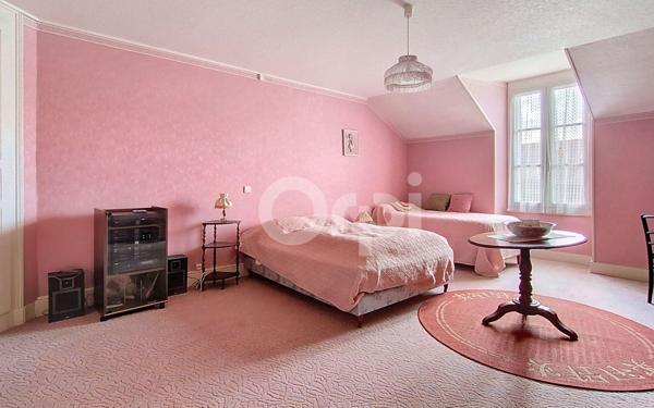 Maison à vendre    7 pièces •  Froncles