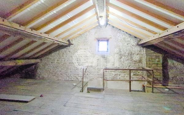 Maison à vendre    7 pièces •  Froncles