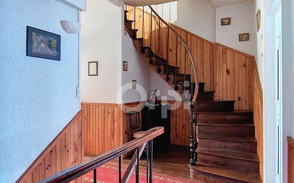 Maison à vendre    7 pièces •  Froncles