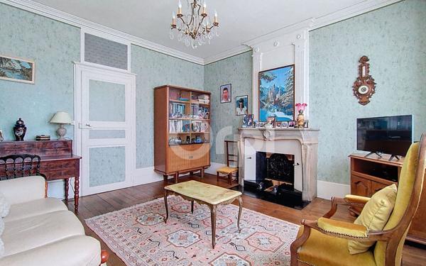 Maison à vendre    7 pièces •  Froncles