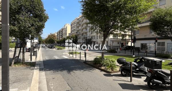 À vendre Local commercial 105 m² - Nice 06000