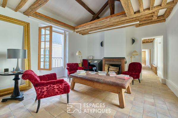 Appartement rénové sous les toits à deux pas de la Place des Vosges