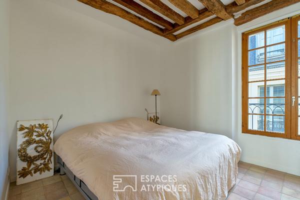 Appartement rénové sous les toits à deux pas de la Place des Vosges