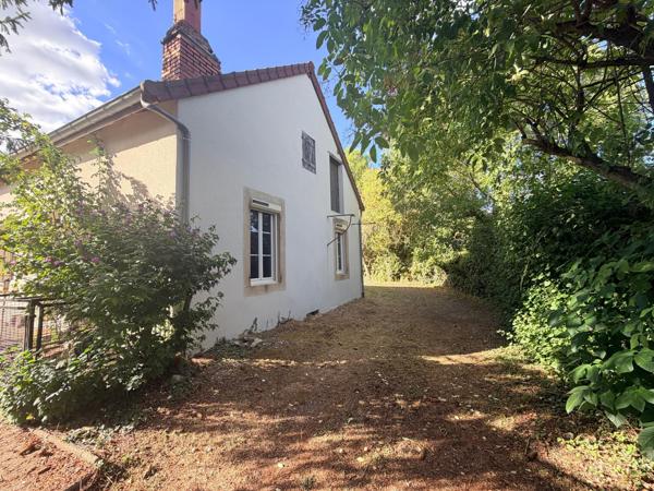 Maison à Espinasse Vozelle