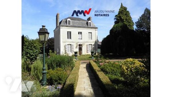 MAISON EN VENTE à ASNIERES SUR VEGRE avec dépendances et sur terrain 5545 m²