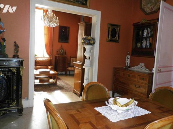 MAISON EN VENTE à ASNIERES SUR VEGRE avec dépendances et sur terrain 5545 m²