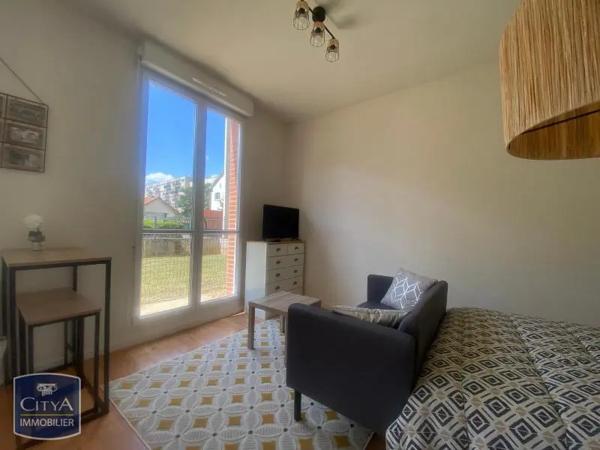 Appartement à louer 1 pièce 24.9m² Lucé (28110)