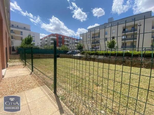Appartement à louer 1 pièce 24.9m² Lucé (28110)