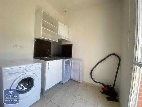Appartement à louer 1 pièce 24.9m² Lucé (28110)
