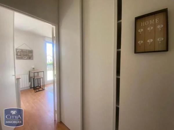 Appartement à louer 1 pièce 24.9m² Lucé (28110)