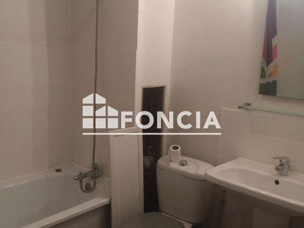 Location Appartement 2 pièces 45.9 m² - 45BIS RUE DE LA LOUVIERE Lille 59800