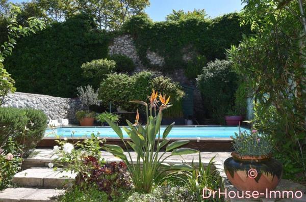 Maison à vendre 7 pièces de 197 m²