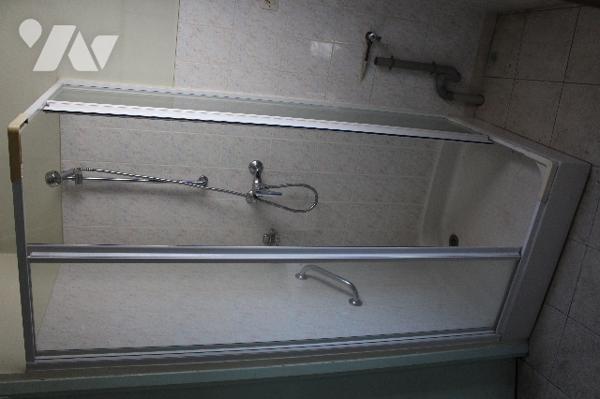 Maison ancienne d'environ début 1900 à rénover avec dépendances et jardin sur 438m² de terrain