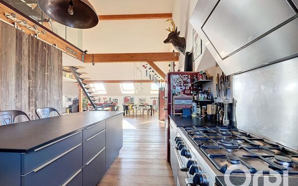 Appartement à vendre    4 pièces • 169,15 m2 Arthaz-Pont-Notre-Dame