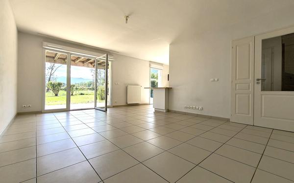 Maison à vendre    6 pièces • 114,23 m2 Thoiry