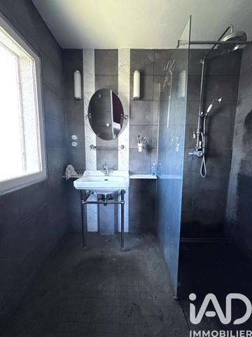 Maison à vendre 11 pièces 227 m² Gourdièges