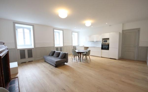 Appartement à louer    3 pièces • 102,50 m2 Château-Thierry