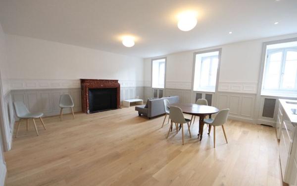 Appartement à louer    3 pièces • 102,50 m2 Château-Thierry