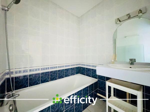 Appartement
         2 pièces
        - 37 m² 186 000 € *